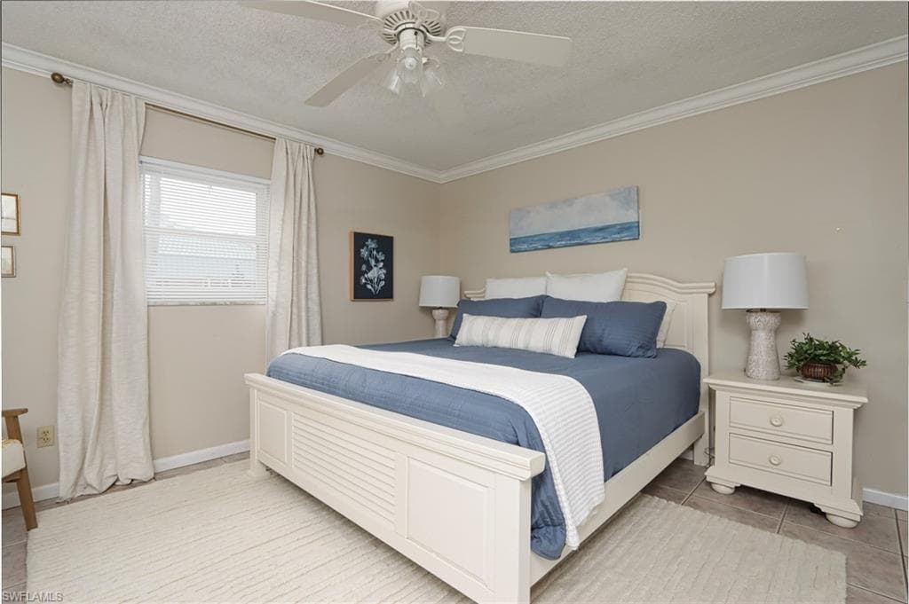 940 3rd ST S # 101, NAPLES FL 34102-3