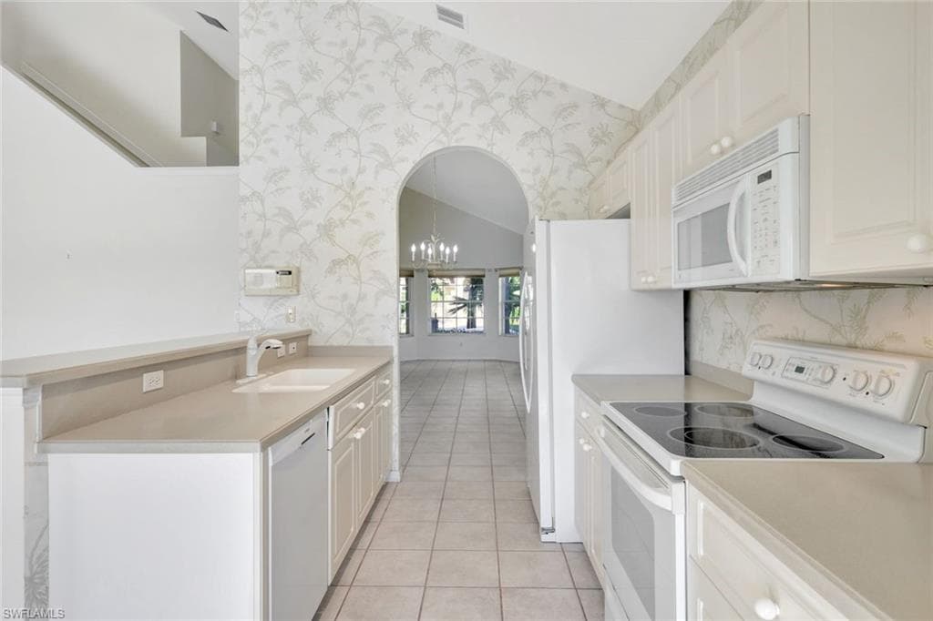 9490 Cedar Creek DR, BONITA SPRINGS FL 34135-16