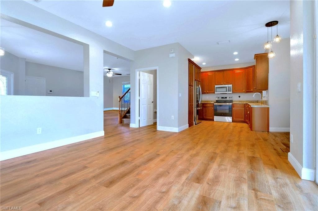 11077 Yellow Poplar DR, FORT MYERS FL 33913-17