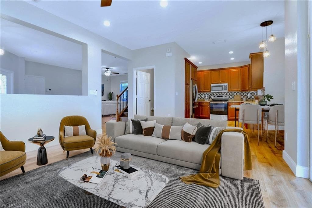 11077 Yellow Poplar DR, FORT MYERS FL 33913-18