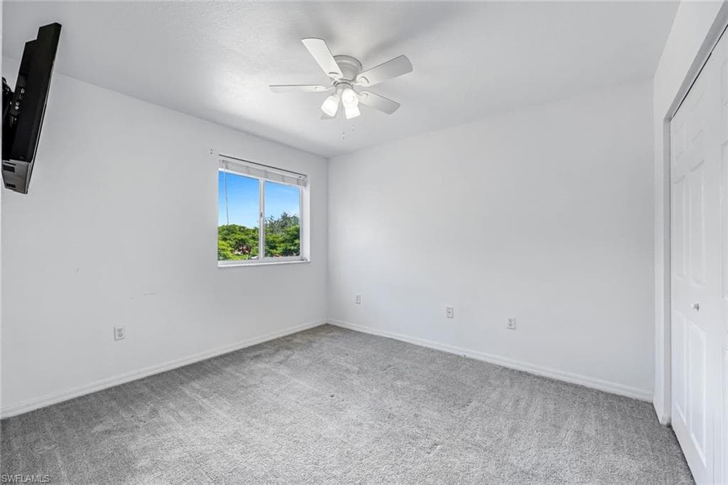 9820 Springlake CIR, ESTERO FL 33928-21