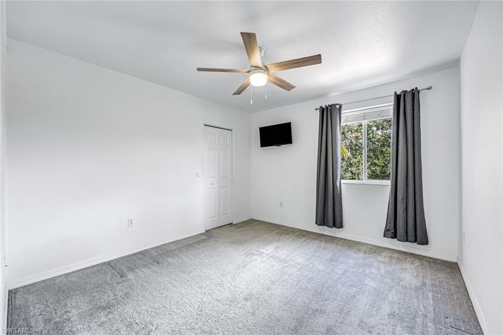 9820 Springlake CIR, ESTERO FL 33928-19