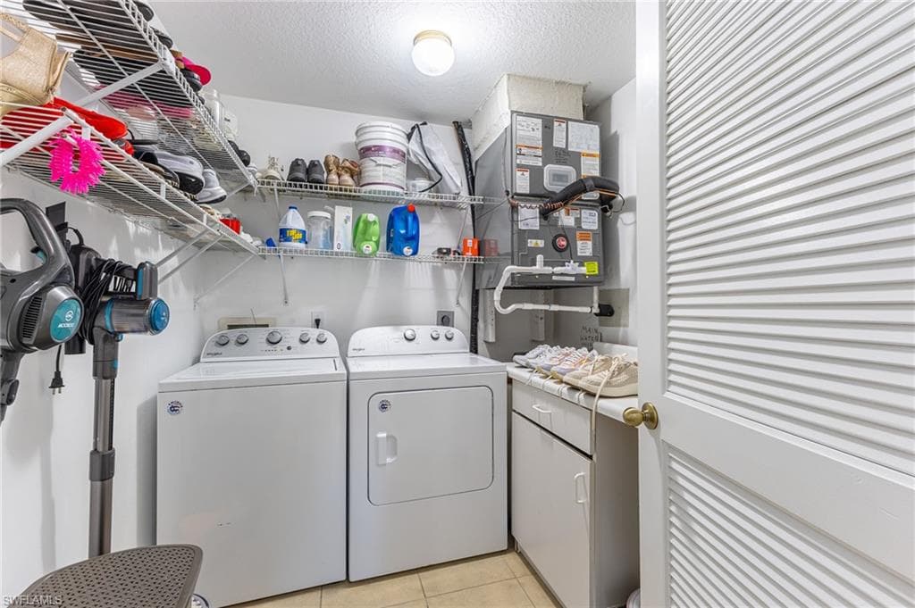 420 Belina DR # 1206, NAPLES FL 34104-17