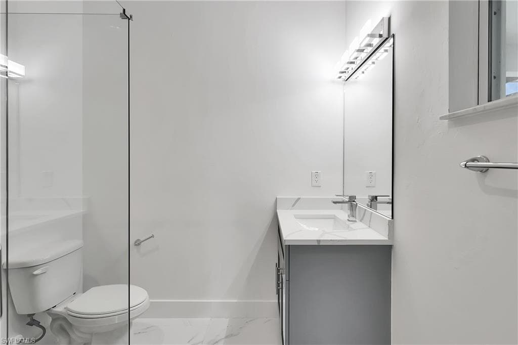 18716 ENSENADA DR, NAPLES FL 34114-22