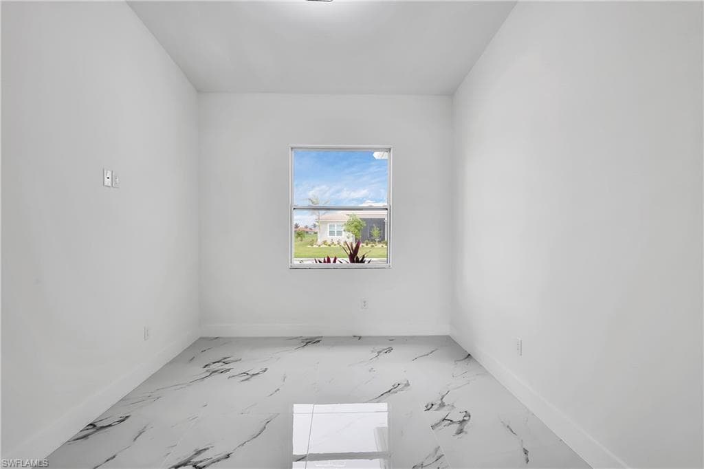 18716 ENSENADA DR, NAPLES FL 34114-19