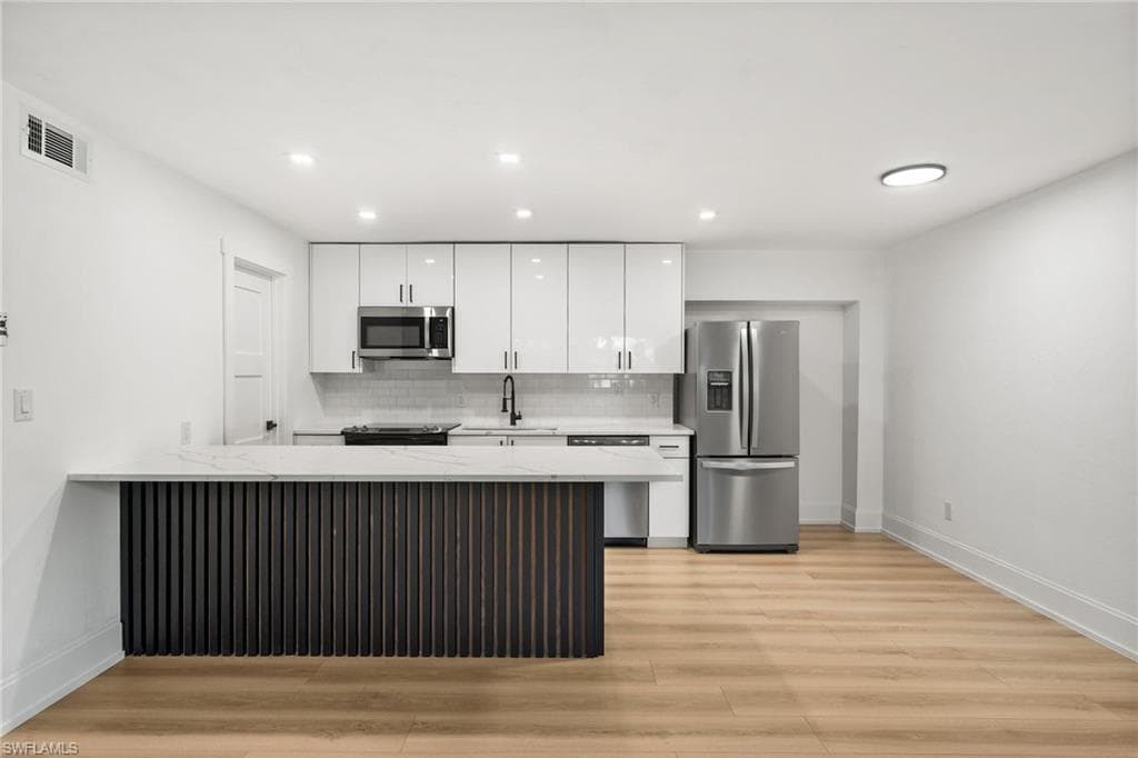 5329 Trammell ST, NAPLES FL 34113-5