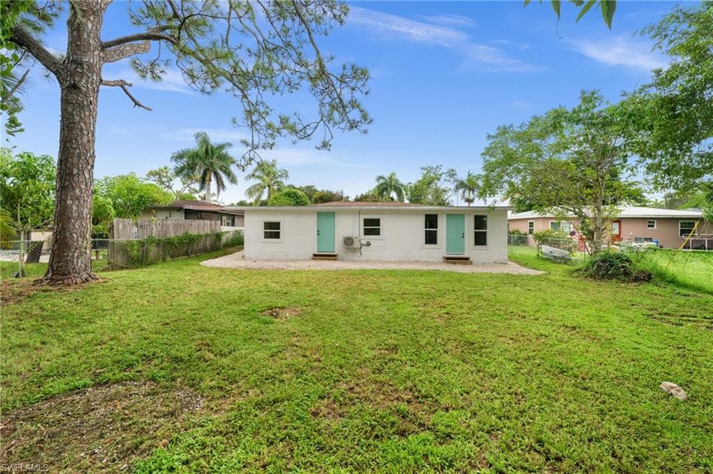 5329 Trammell ST, NAPLES FL 34113-25