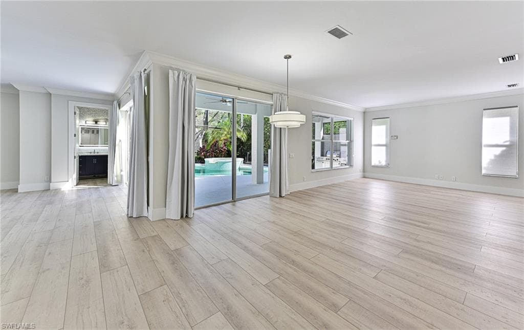 9226 Estero River CIR, ESTERO FL 33928-6