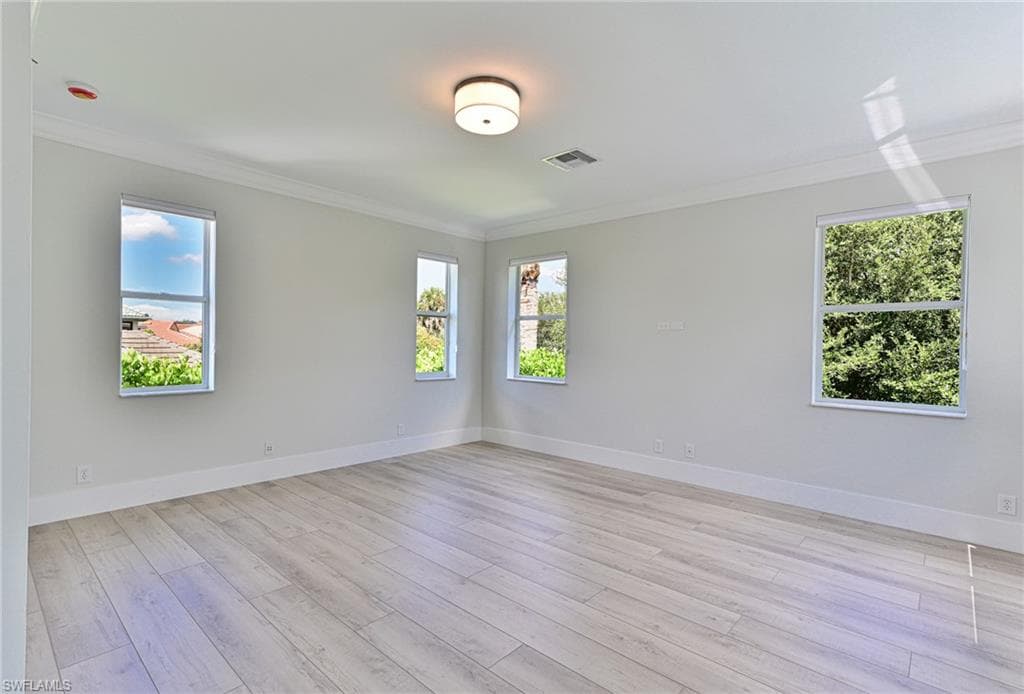 9226 Estero River CIR, ESTERO FL 33928-37