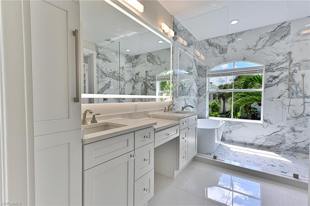 9226 Estero River CIR, ESTERO FL 33928-30