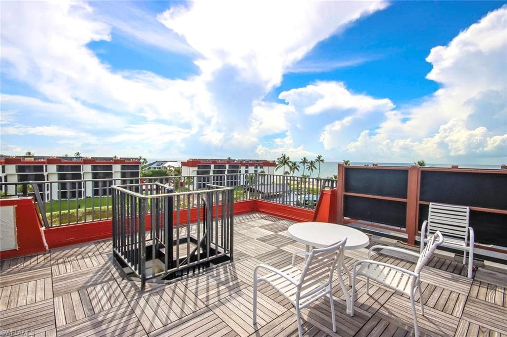 2445 W Gulf DR # B44, SANIBEL FL 33957-2