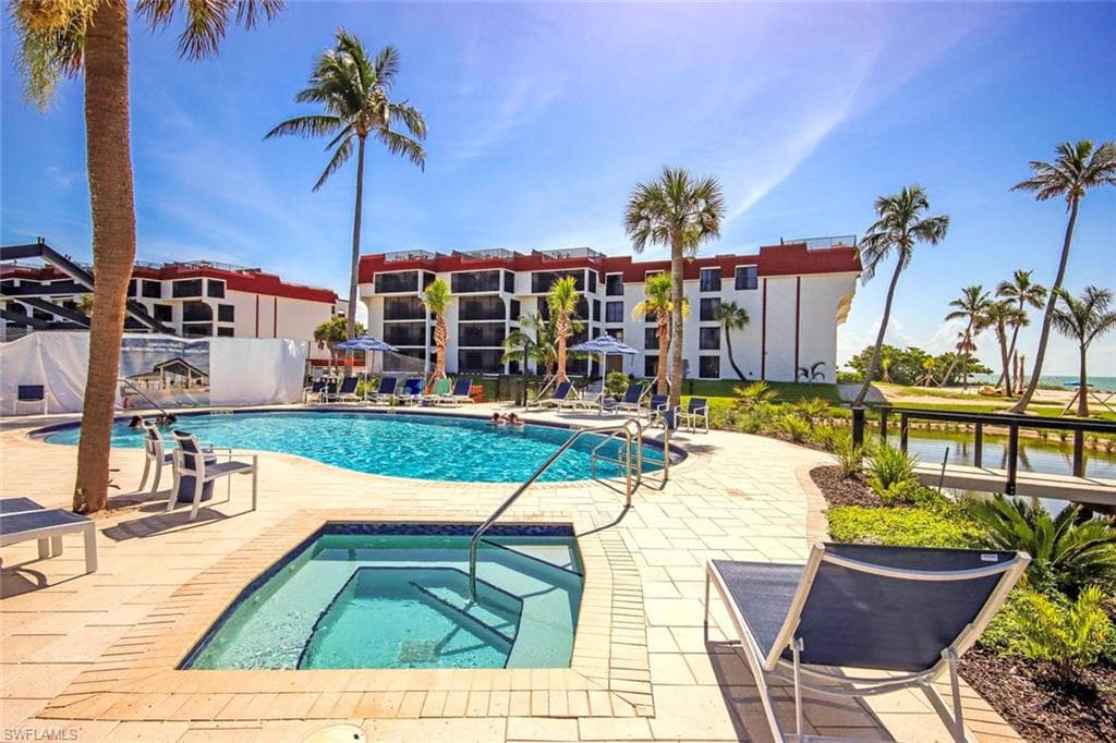 2445 W Gulf DR # B44, SANIBEL FL 33957-33