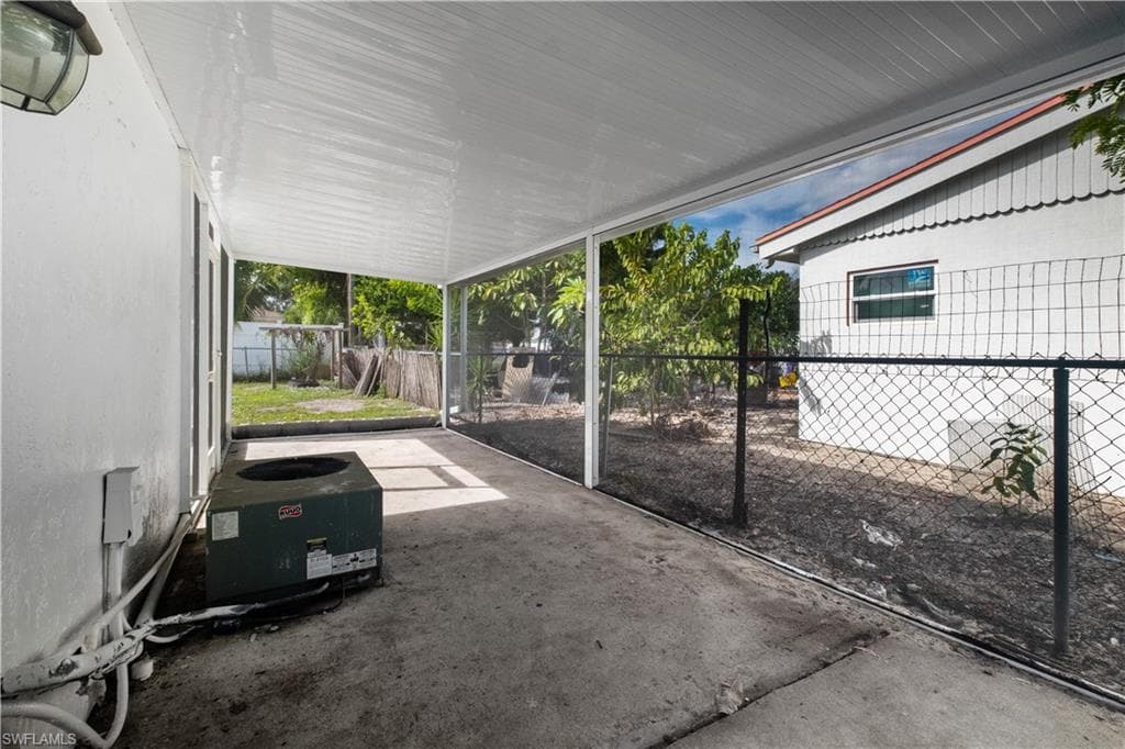 3506 Caloosa ST, NAPLES FL 34112-18