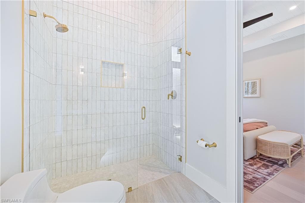 818 93rd AVE N, NAPLES FL 34108-32