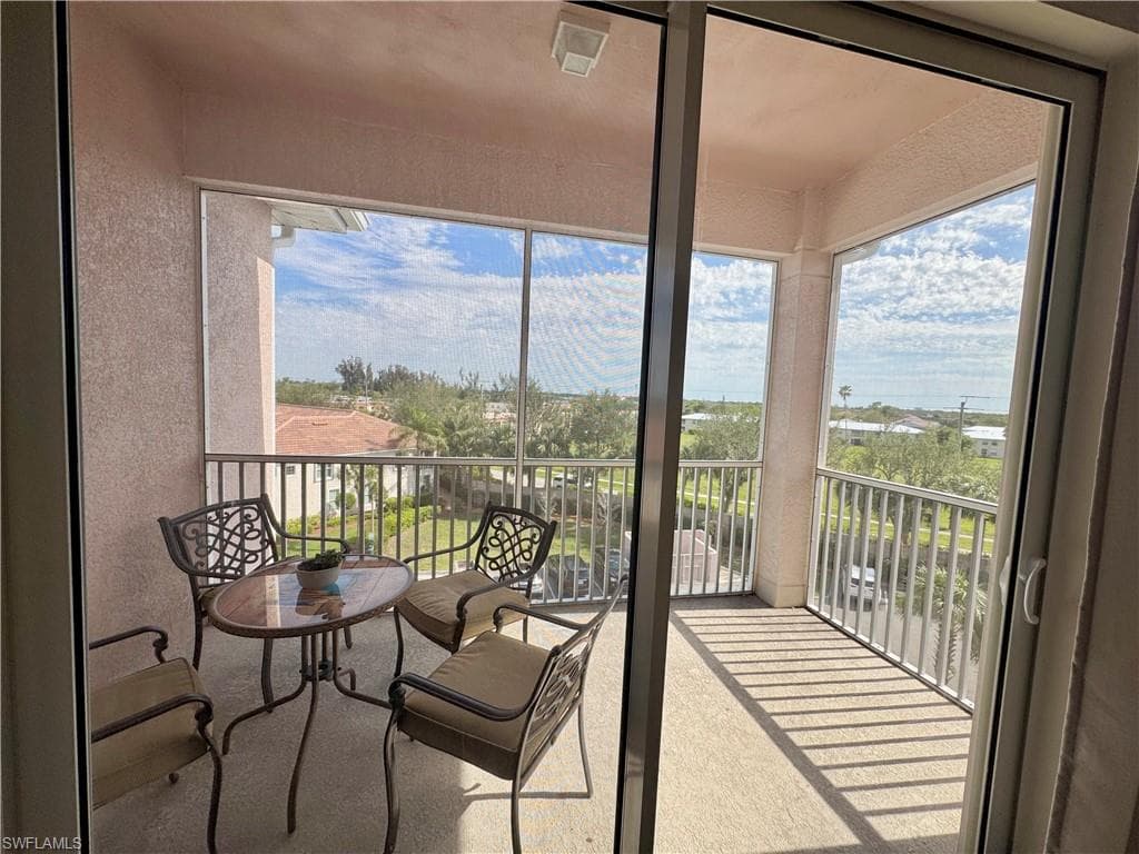 15901 Royal Pointe LN # 405, FORT MYERS FL 33908-6