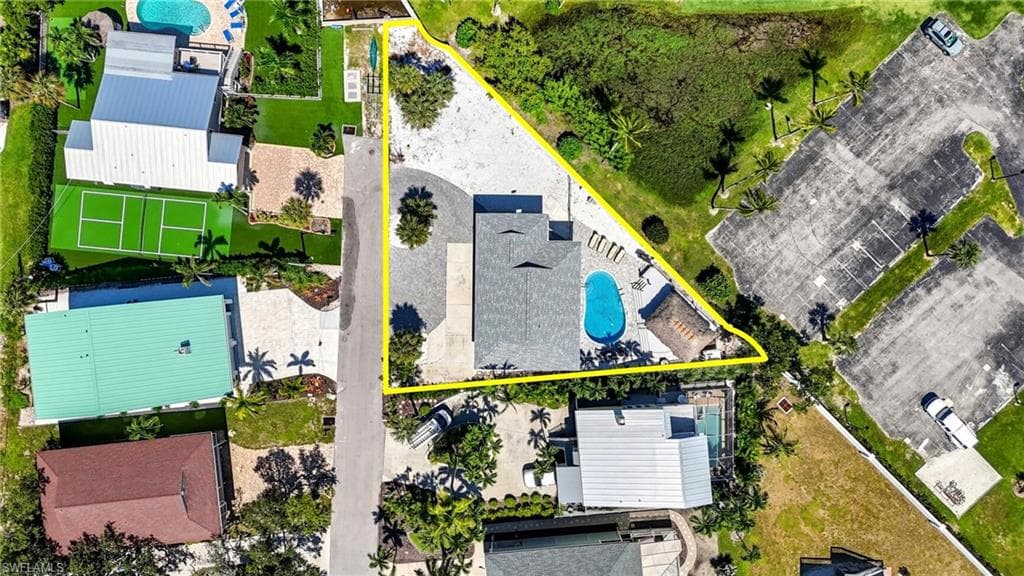 190 Bayview AVE, FORT MYERS BEACH FL 33931-45