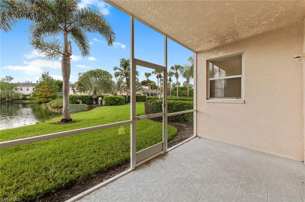 3250 Cypress Glen WAY # 406, NAPLES FL 34109-28