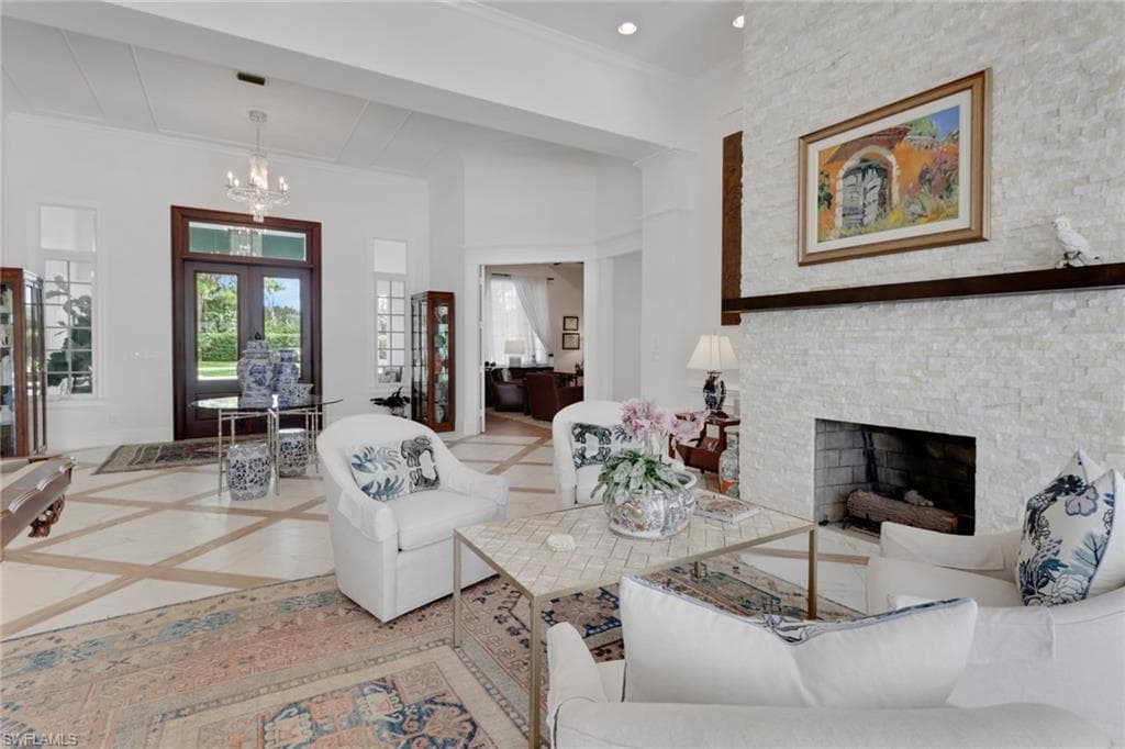 13101 Pond Apple DR E, NAPLES FL 34119-5