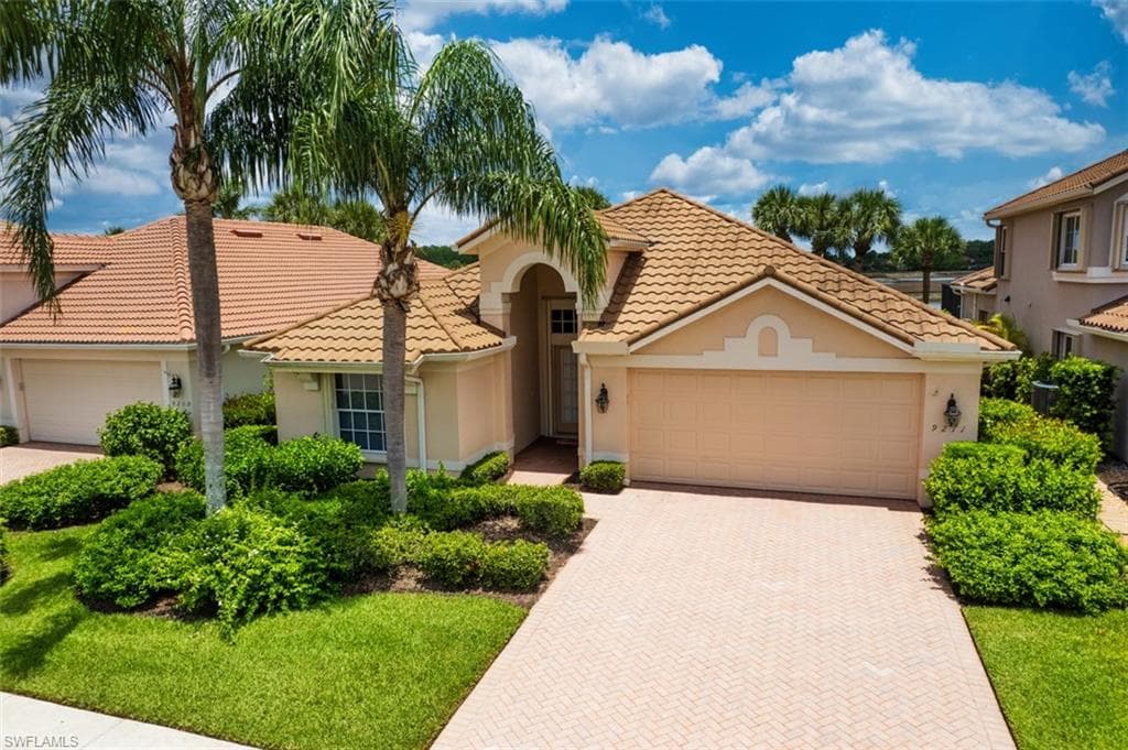 9211 Independence WAY, FORT MYERS FL 33913-1