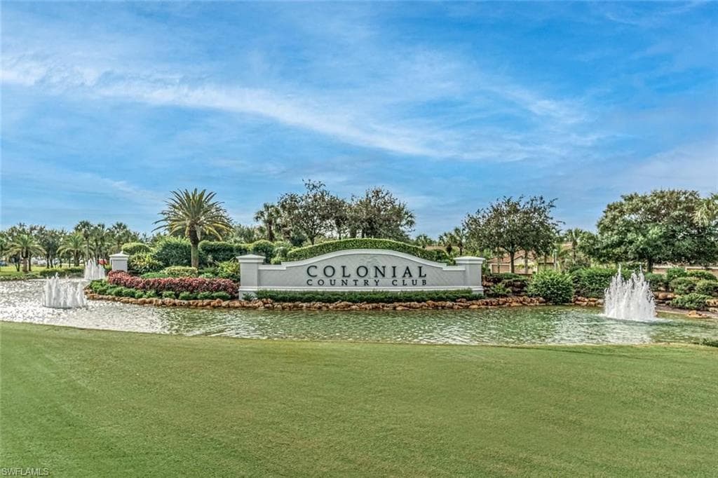 9211 Independence WAY, FORT MYERS FL 33913-49