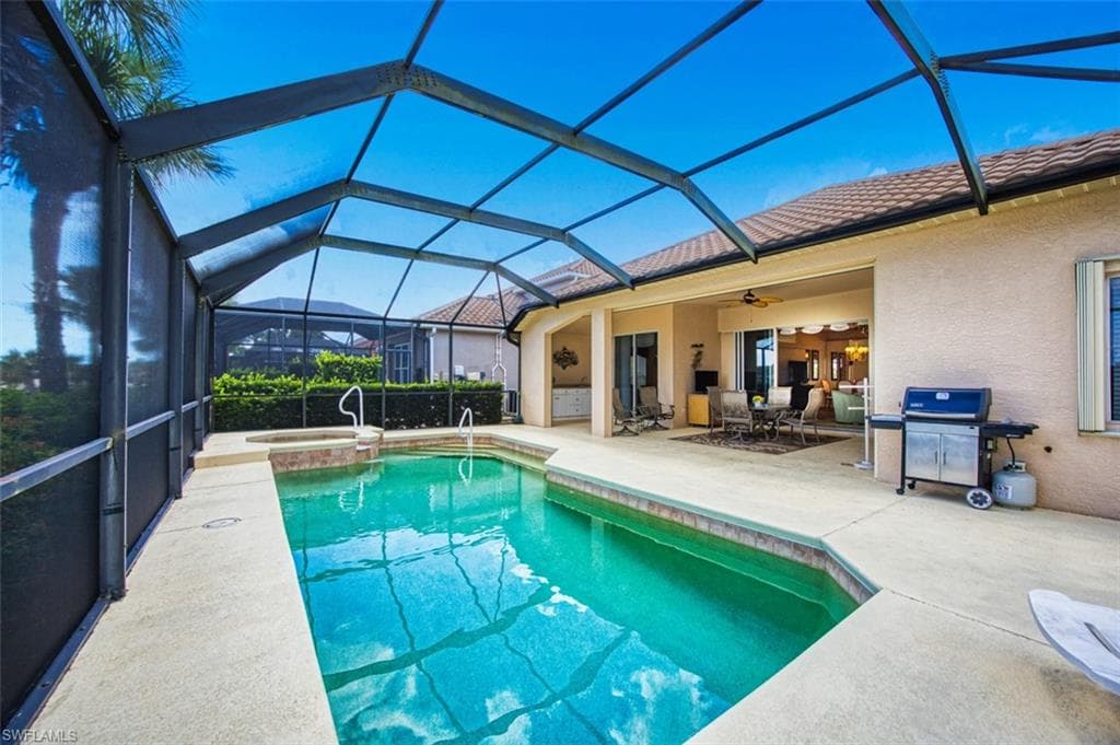 9211 Independence WAY, FORT MYERS FL 33913-20