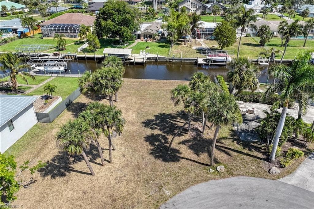 1806 MARINA CIR-1