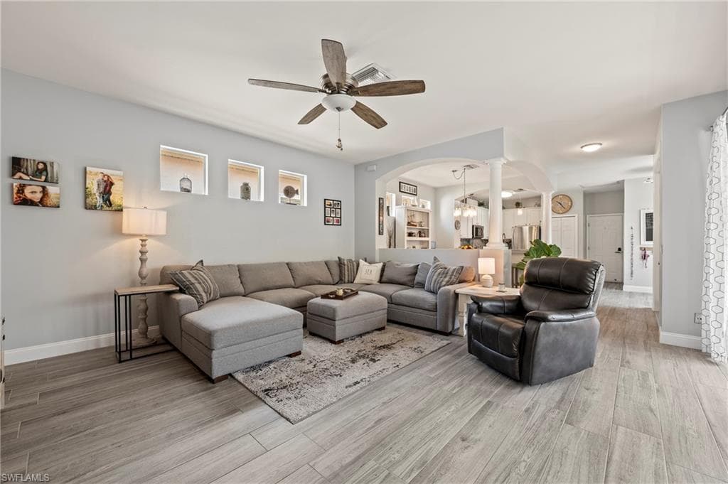 11490 Axis Deer LN, FORT MYERS FL 33966-3