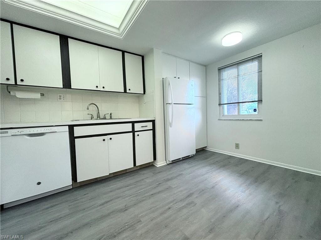 2264 Winkler AVE # 107, FORT MYERS FL 33901-2