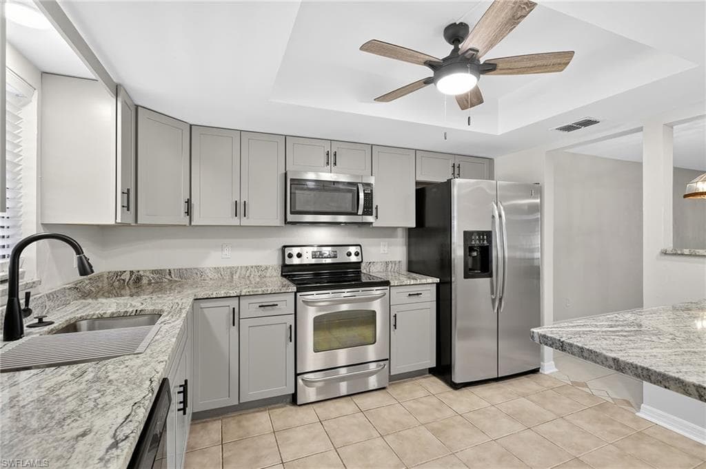 3720 SE 10th AVE 102-7