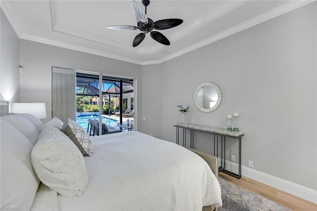 237 Charleston CT, NAPLES FL 34110-11