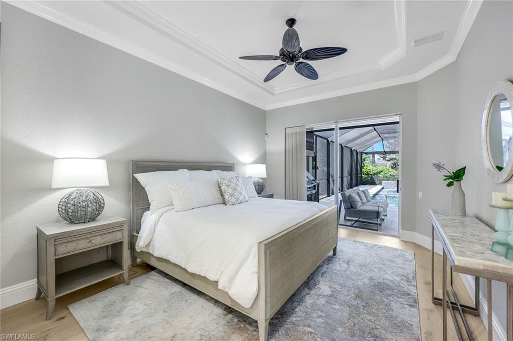 237 Charleston CT, NAPLES FL 34110-10