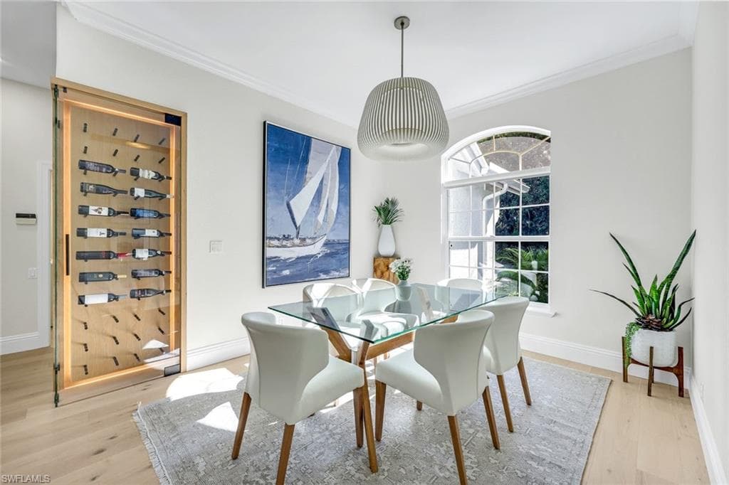 237 Charleston CT, NAPLES FL 34110-3