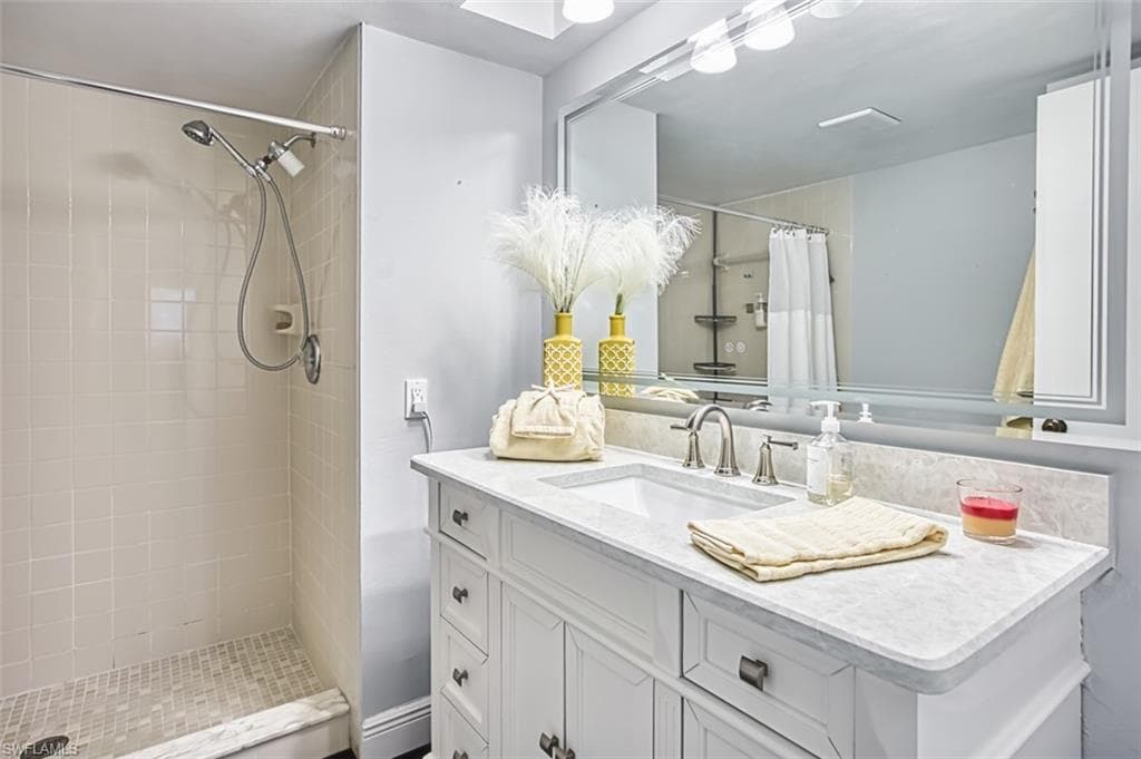 17452 Woodland TRCE # F, FORT MYERS FL 33908-6