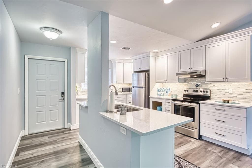 17452 Woodland TRCE # F, FORT MYERS FL 33908-13