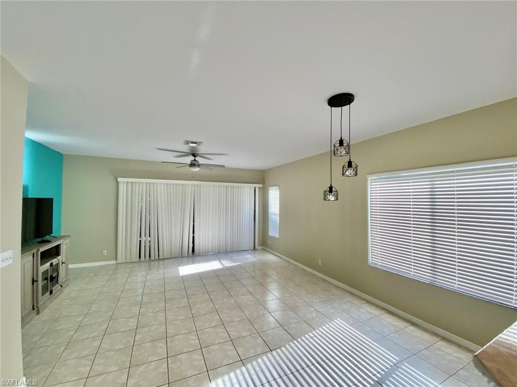 8151 Pacific Beach DR, FORT MYERS FL 33966-5