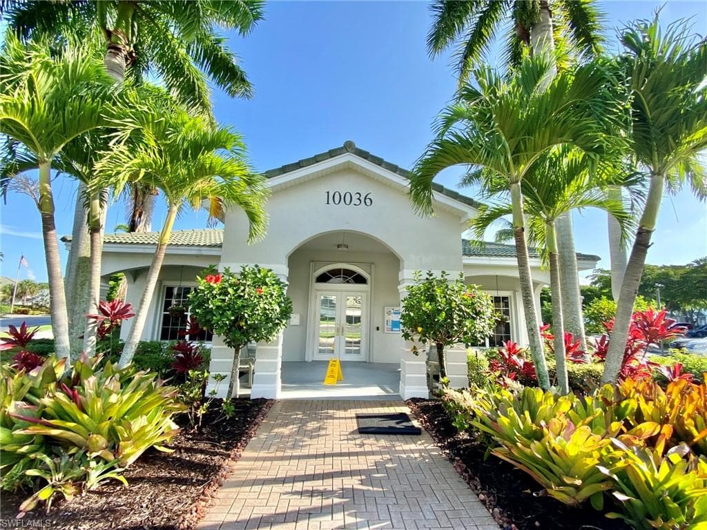 8151 Pacific Beach DR, FORT MYERS FL 33966-23