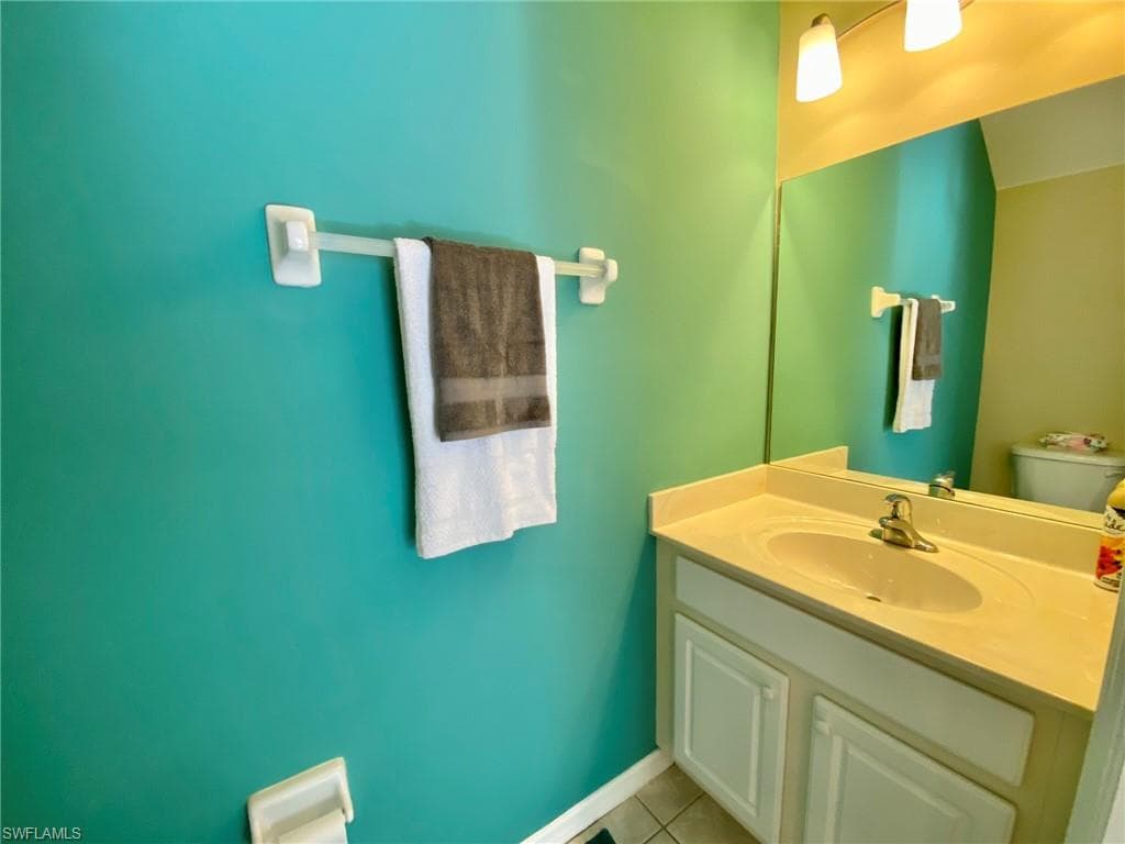 8151 Pacific Beach DR, FORT MYERS FL 33966-7