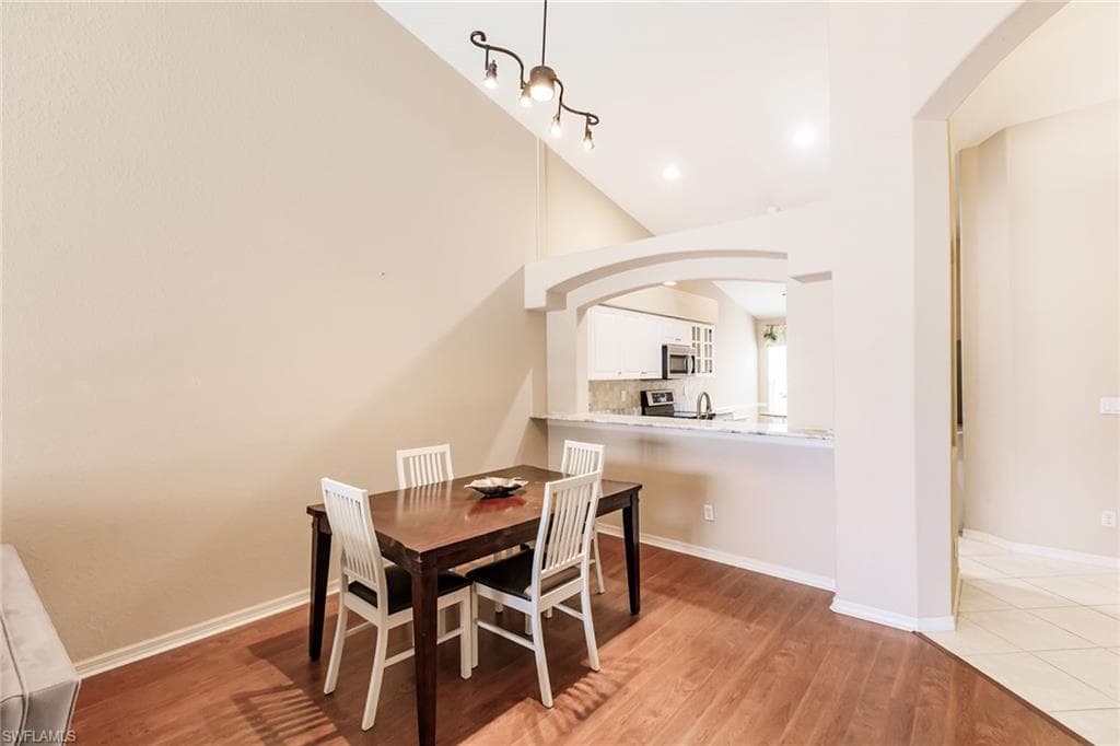 8440 Ibis Cove CIR # B260, NAPLES FL 34119-16