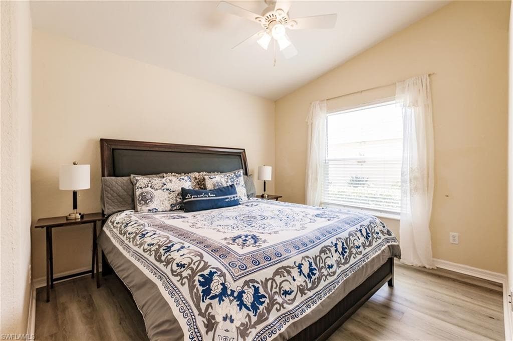 8440 Ibis Cove CIR # B260, NAPLES FL 34119-31