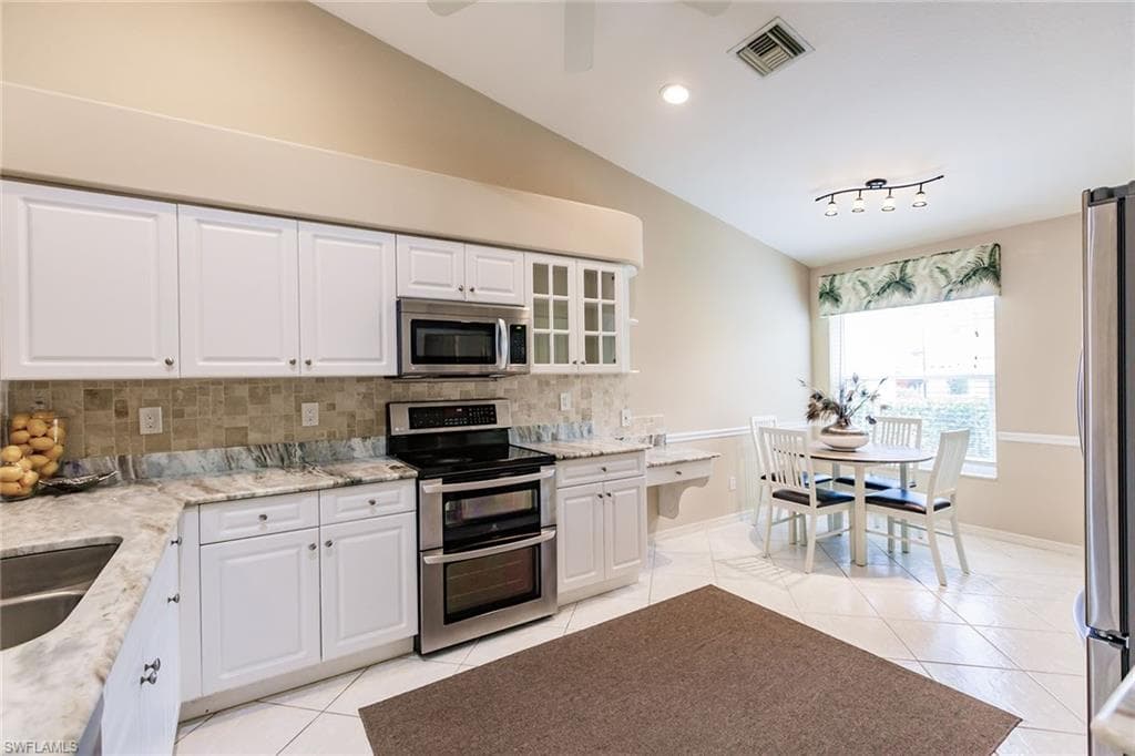 8440 Ibis Cove CIR # B260, NAPLES FL 34119-19