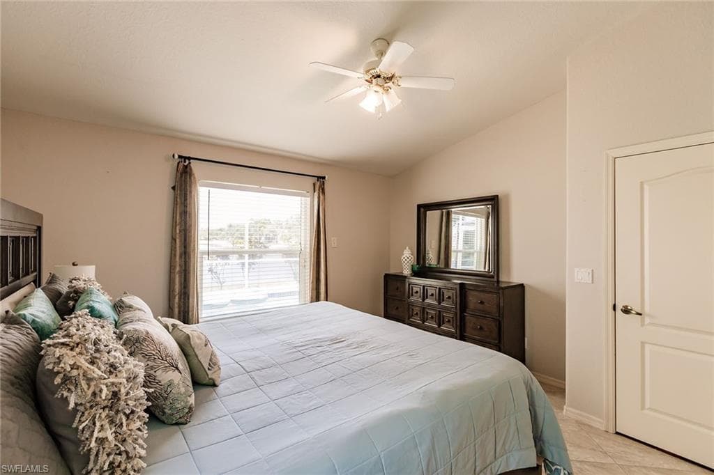 8440 Ibis Cove CIR # B260, NAPLES FL 34119-28