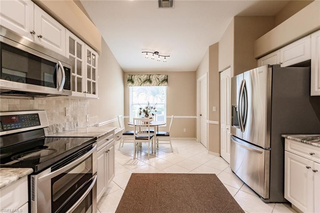 8440 Ibis Cove CIR # B260, NAPLES FL 34119-20