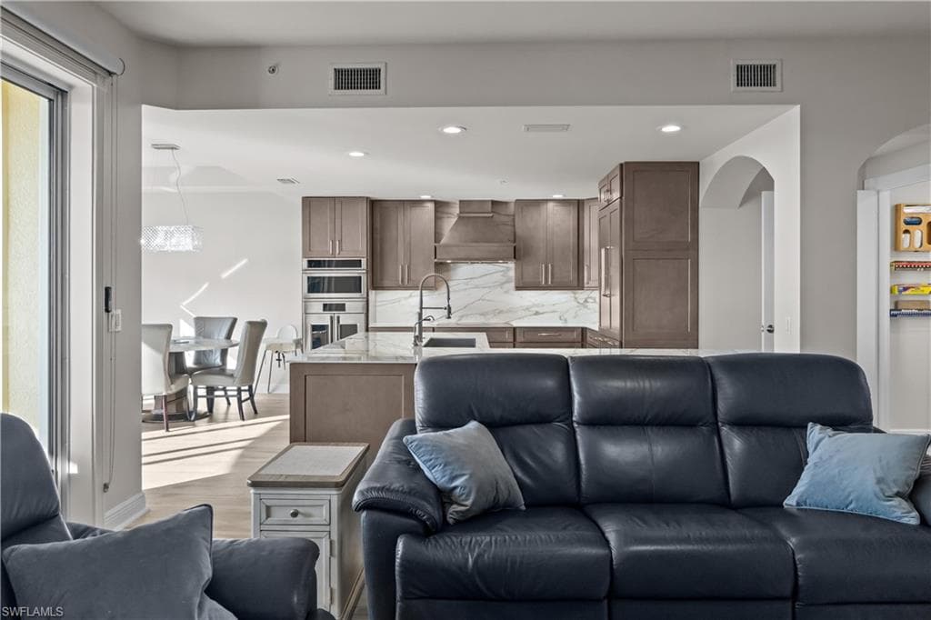 6061 Silver King BLVD # 705, CAPE CORAL FL 33914-9