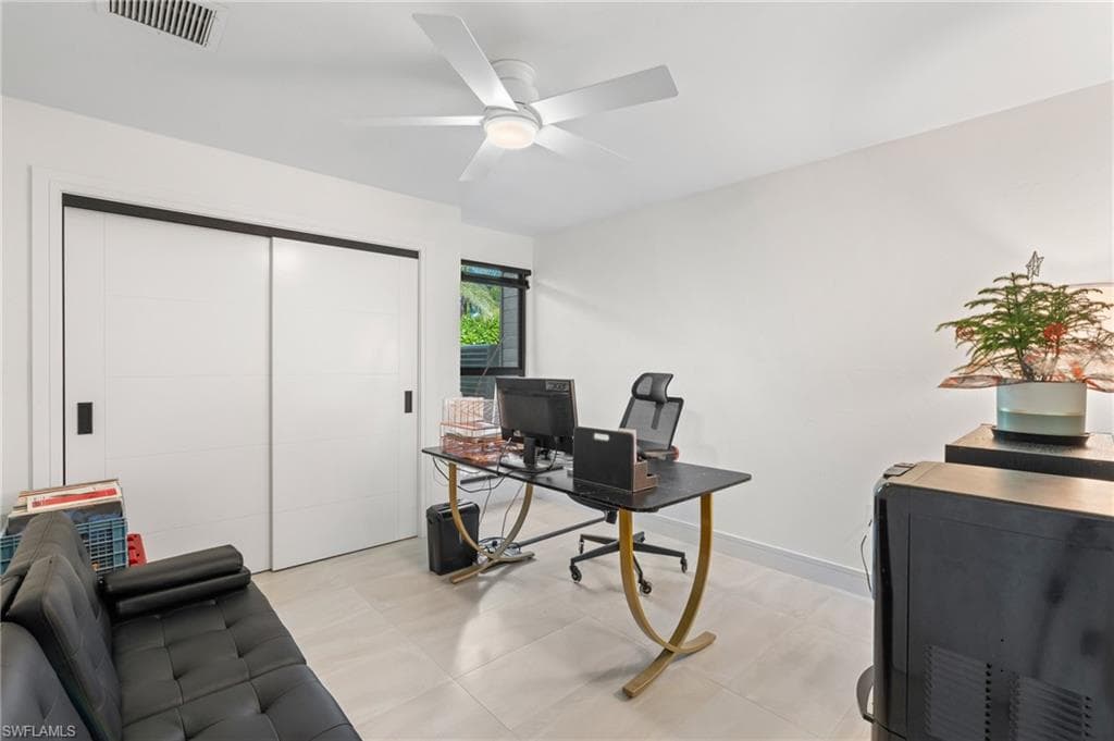 15600 Light Blue CIR, FORT MYERS FL 33908-17