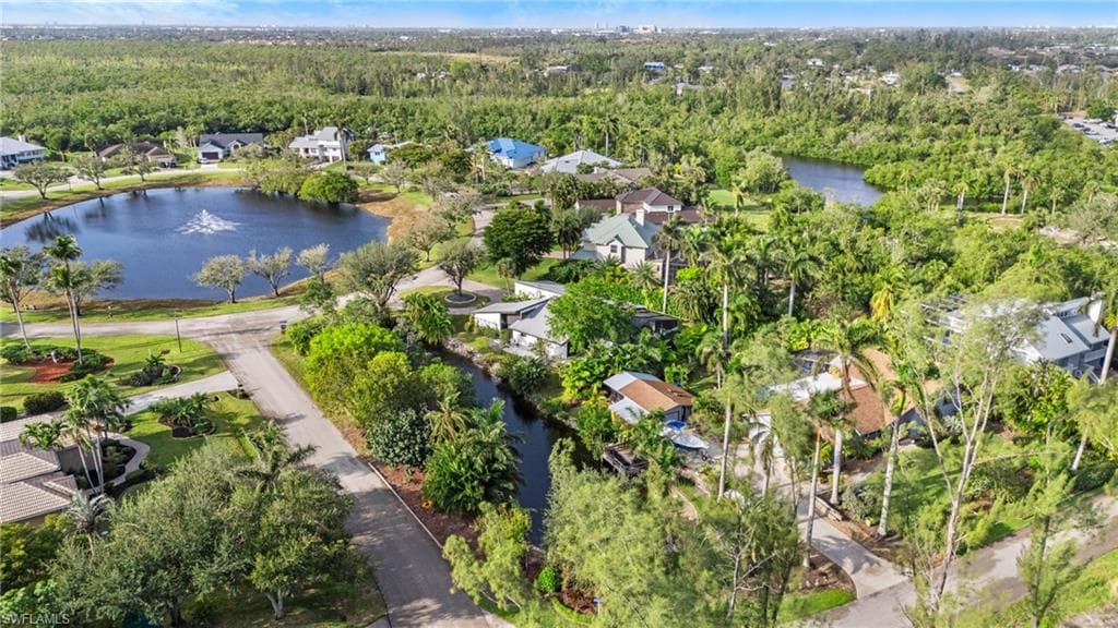 15600 Light Blue CIR, FORT MYERS FL 33908-47