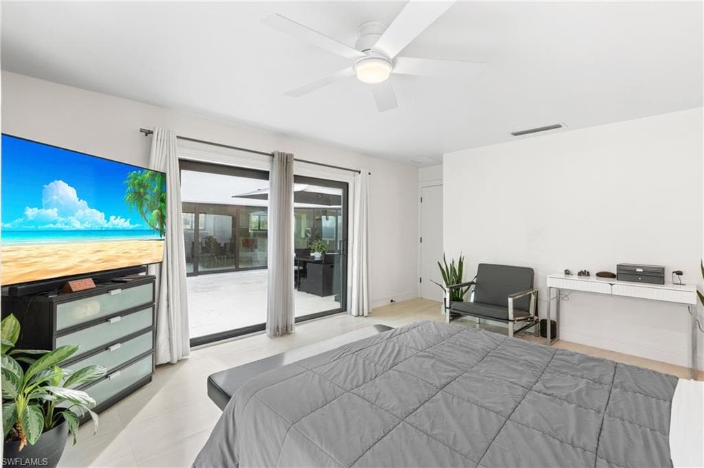 15600 Light Blue CIR, FORT MYERS FL 33908-28