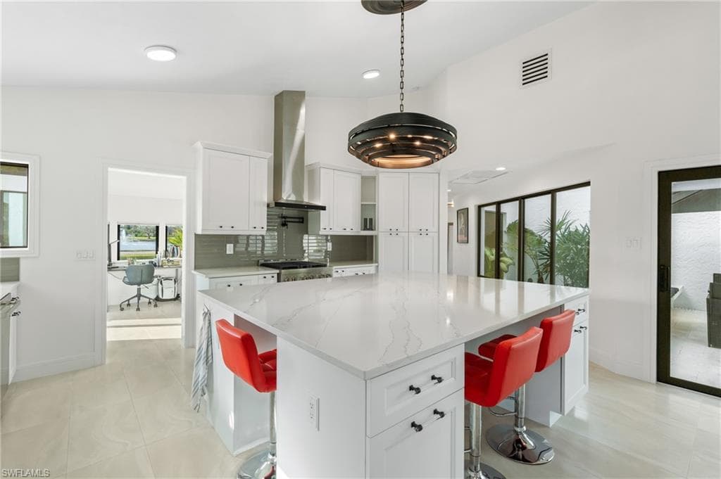 15600 Light Blue CIR, FORT MYERS FL 33908-24