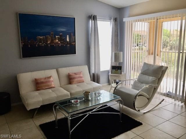 153 SANTA CLARA DR # 10, NAPLES FL 34104-33