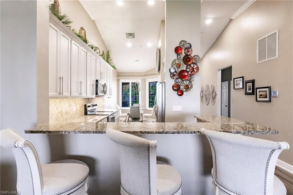 28418 Altessa WAY # 203, BONITA SPRINGS FL 34135-1