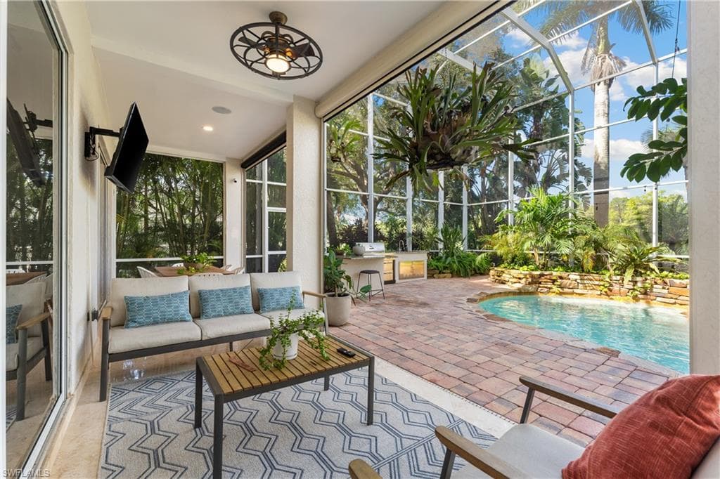 2384 Heritage Greens DR, NAPLES FL 34119-45